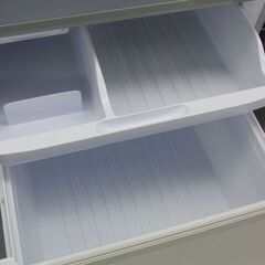 格安！ SHARP 350L 3ドア冷蔵庫 2013年製 どっちもドア 両開き SJ-WA35Y-S シルバー キッチン家電 シャープ 札幌 手稲の画像