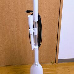 スティック型サイクロン式掃除機 amadana AT-TC11-W ホワイトの画像