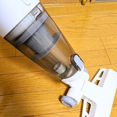 スティック型サイクロン式掃除機 amadana AT-TC11-W ホワイトの画像
