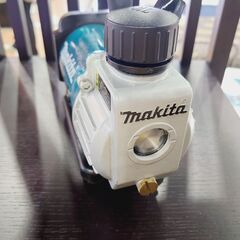 【愛品館 市原店】マキタ VP180DZ充電式真空ポンプ18V　本体のみの画像