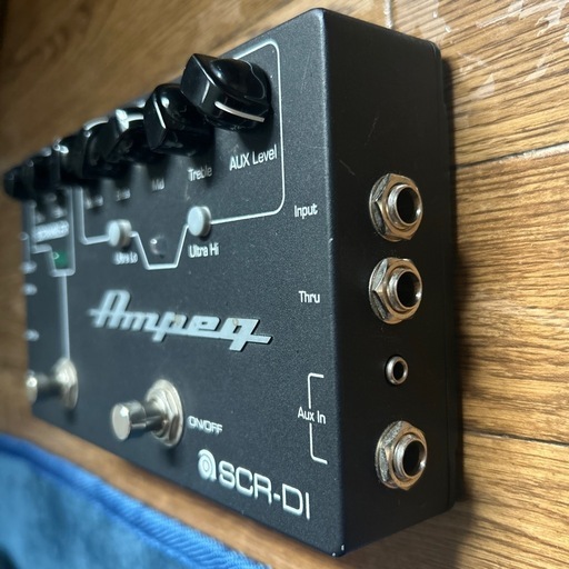ampeg  SCR-DI
