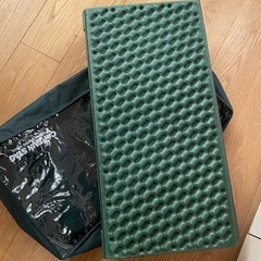 キャンプマット、エアーベッド