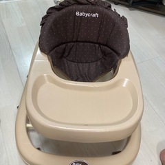 歩行器、ベビーチェアの画像
