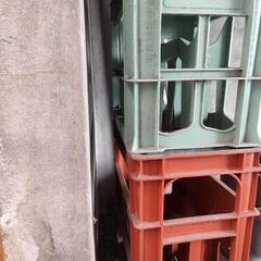 一升瓶ケースの画像