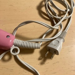 【値下げ】2019年製【Panasonic】ピンク色ドライヤーの画像