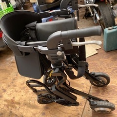 電動車椅子　ジョイスチック、介助用付き、展示車、折り畳み式　極上の画像