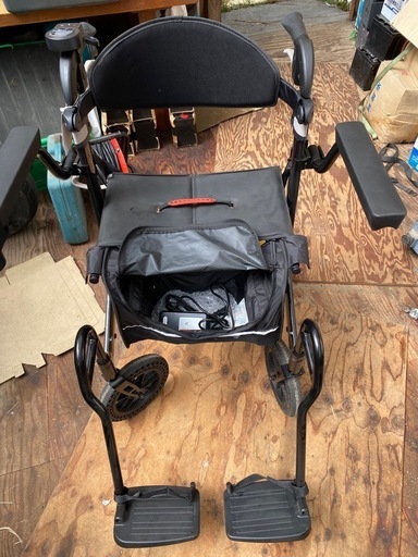Amazon.co.jp: 輸送用車椅子折りたたみ式超軽量、持ち運びに便利
