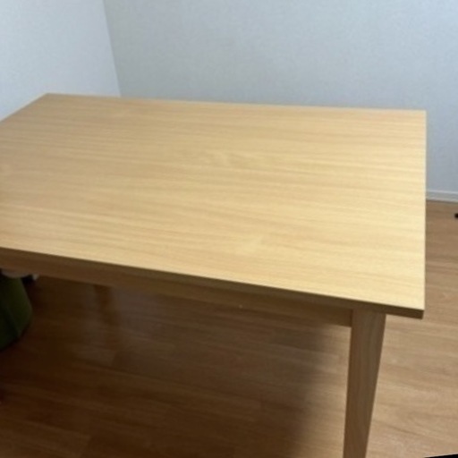 美品！4人掛けダイニングテーブル