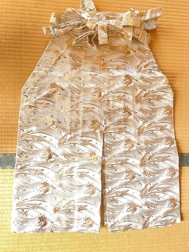 白×金　袴　舞踊用