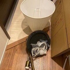 【月曜日まで】IKEAフロアランプの画像