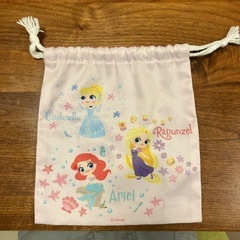 無料　ディズニープリンセス巾着