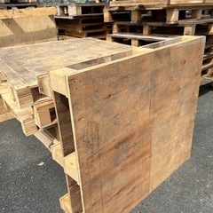 無料！使用済み　木製パレット　　薪ストーブに、キャンプファイヤーに、焚き火にDIYにどうぞの画像