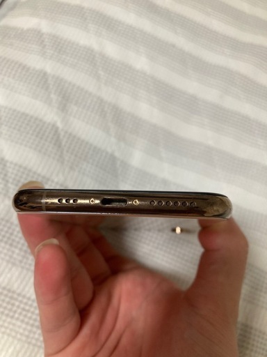本日と明日取引可能な人価格！iPhoneXS gold　256gb simフリー