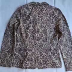 FIRST ON 蛇柄 薄い黄土色のシャツジャケット 長袖 Mサイズの画像