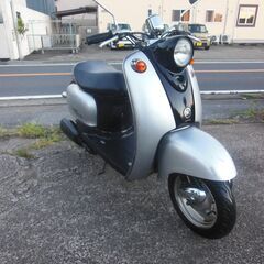 YAMAHA 2st VINOビーノ ブラック シルバー セル始動　メーターオーバーし速く好調 　プラグ　フィルター新品交換 他等お金かけ多数交換 納車整備点検済み 登録後すぐ乗り出せます。直接引き渡し　配送手配も可　SA10J　５AU　４JP　原付の画像
