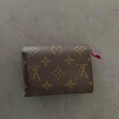 【再出品&値段交渉可】ルイヴィトン財布　印字有りの画像