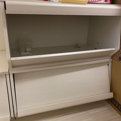 埼玉県で引渡し。本が置ける収納　３点あります。バラでもOKの画像