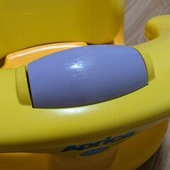 Aprica　アップリカ　バスチェアー　新生児から はじめてのお風呂から使えるバスチェアの画像