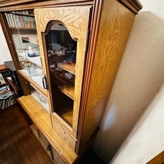 食器棚の画像