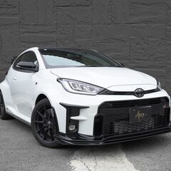 自動車鈑金塗装スタッフの画像