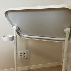 IKEA ミニテーブル　ホワイト