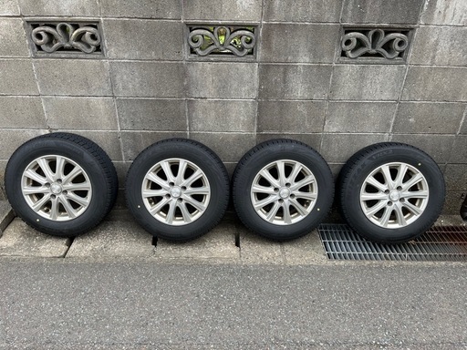 2022年製　175/70R14  ブリヂストンVRX2　スタッドレスタイヤアルミホイール付　4本セット