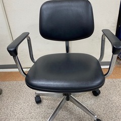 オフィスチェア①