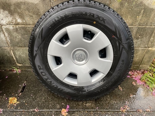 ハイエース スタッドレスタイヤ