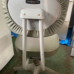 オフィスチェアの画像