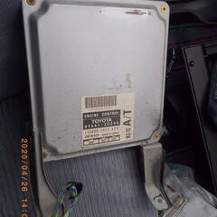 トヨタ　89661－3D240　ＥＣＵ　電解コンデンサー　一式。...
