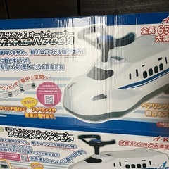 新幹線の乗り物の画像