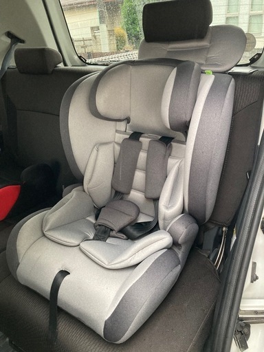 【使用1ヶ月】ISO-FIX 対応  チャイルドシート