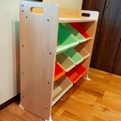 絵本、おもちゃ箱収納棚の画像