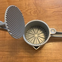 【美品】ハンドジューサー（果汁絞り器）　アルミ製の画像
