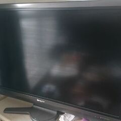 AQUOS ２０１０年製 テレビ