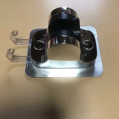 新品未使用　シャワーヘッドホルダー　角度調整付きの画像