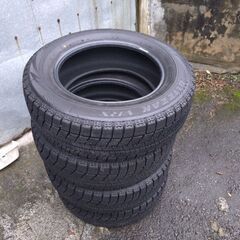 2019年製ブリヂストンVRX195/65R15 中古まぁまぁバ...