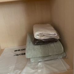 シングル　布団　シーツ　クッション　マットレス　毛布　カーテン　敷毛布　　まとめ　一式の画像