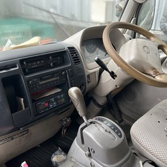 日野　デュトロ　3t ワイド　キャビン　xzu414m
の画像