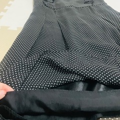 ドット柄 ひざ丈ワンピースの画像