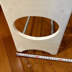 【お譲り先決定】組み立てラック（靴やペットボトル、フルーツなどの収納にGOOD!!）の画像