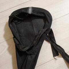 自転車クッション エルゴノミックデザイン ブラウン ブラックの画像