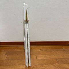 折りたたみステップ　高いところの作業にの画像