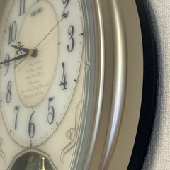 SEIKOセイコー掛け時計の画像