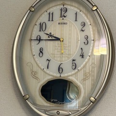 SEIKOセイコー掛け時計の画像