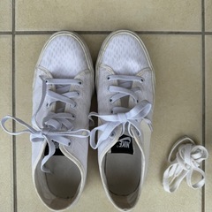 NIKE スニーカー　23㎝