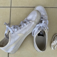 NIKE スニーカー　23㎝の画像