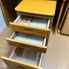 勉強机　学習机　　子供机の画像
