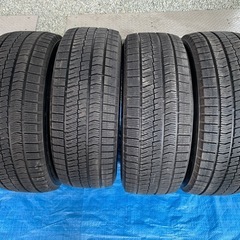 スタッドレスタイヤ　ブリヂストン VRX2 215/55R17 2020年製　　　　　　　　　　の画像