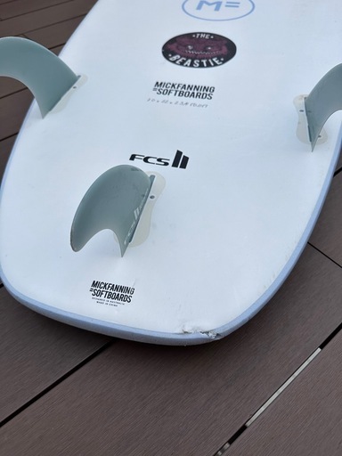 ミックファニング ソフトボード The Beastie 7'0
